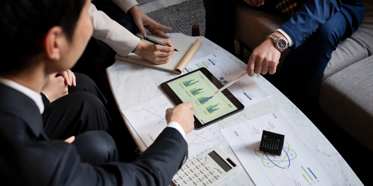 The Role of Modern Project Management in Navigating Economic Trends for Business Stability