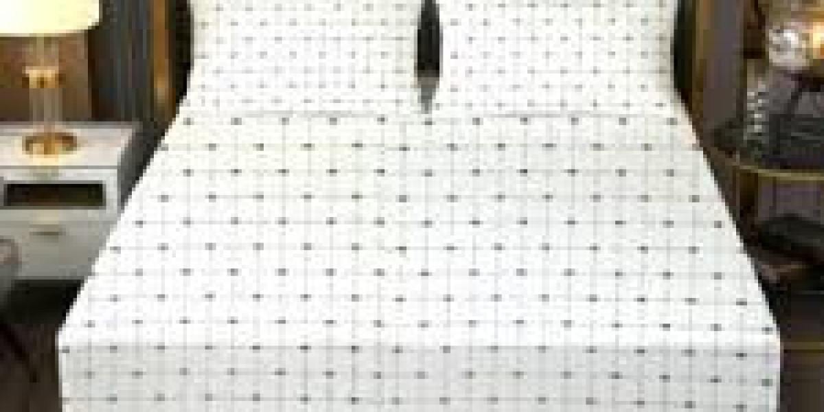 Discover the Comfort of 300TC Fitted Sheets in the UAE