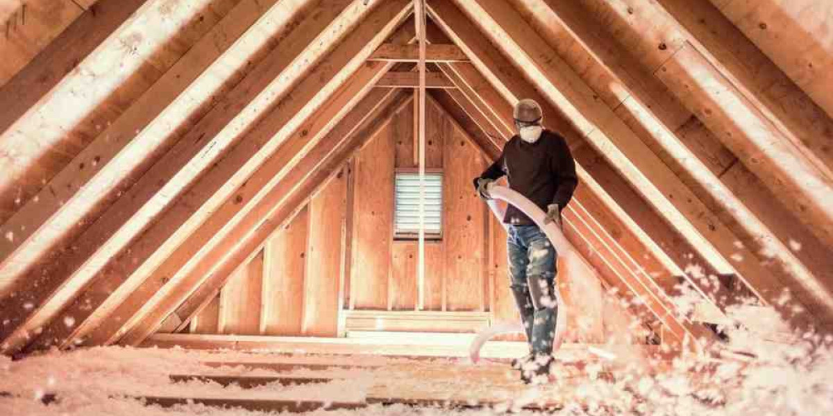 The Ultimate Guide to Spray Foam Insulation in Kirkland, WA