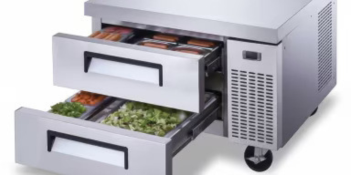Chef Base Refrigerators: The Smart Workspace for Busy Commercial Kitchens
