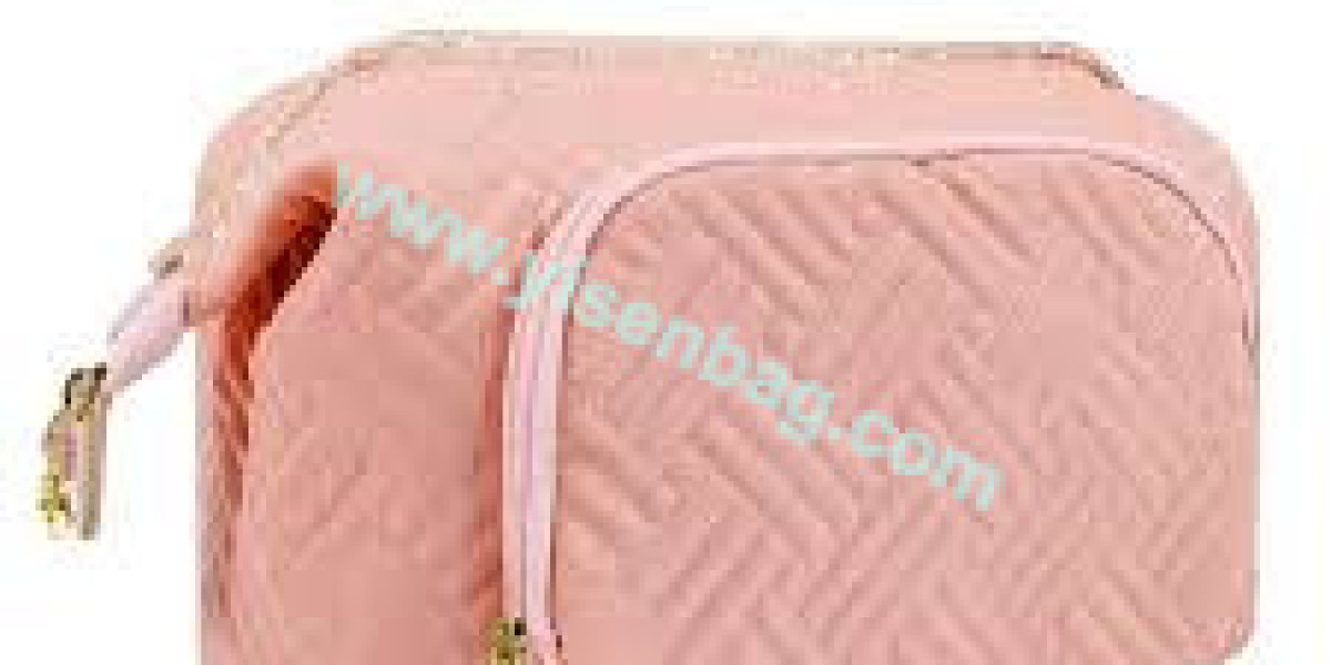 Can a Polyester Cosmetic Bag Survive Frequent Cleaning? YisenBag Explains the Method