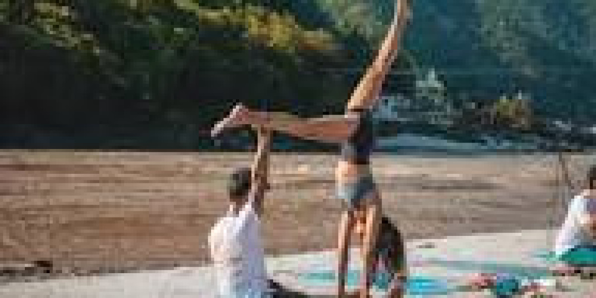 300 Hour Yoga Teacher Training In Rishikesh