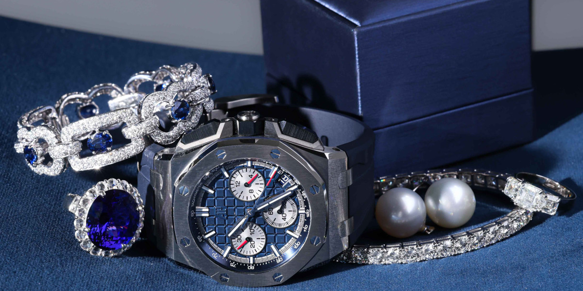 Why Pre-Owned Is Becoming the Smart Choice for Luxury Ladies’ and Men’s Watches